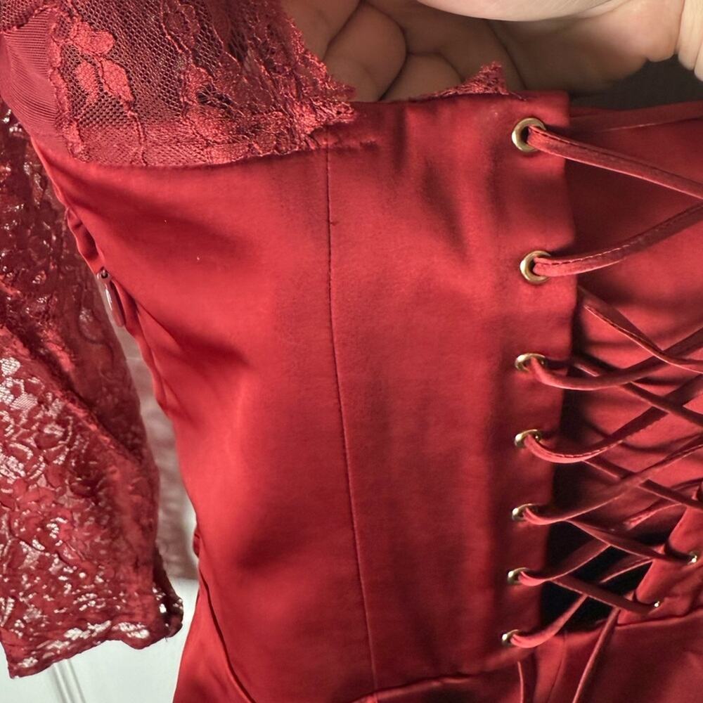 House of CB PERDI Berry Satin Maxi Dress With Corset M PLUS CUP - Picture 5 of 16